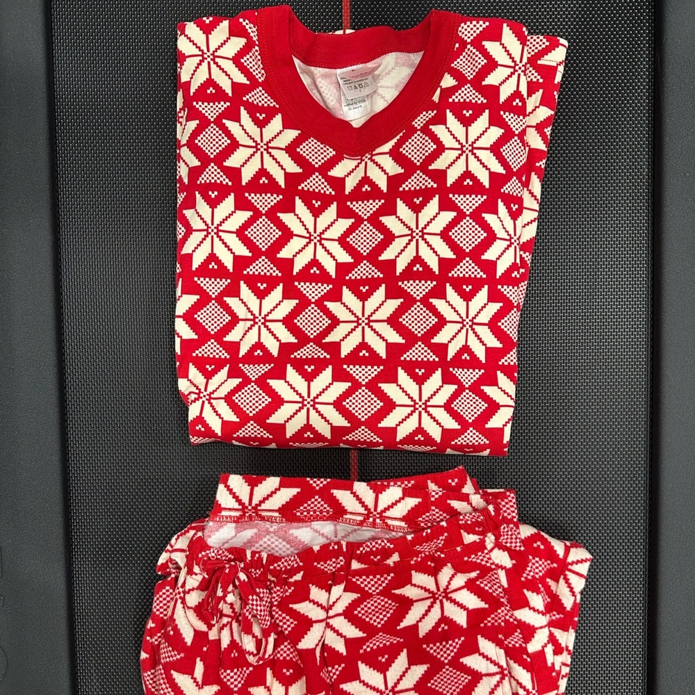 Hanna Andersson Red and Cream Festive Pajama Set